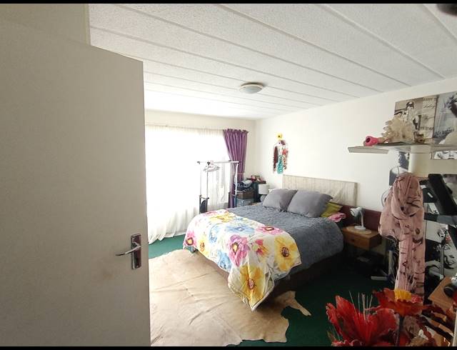 1 BEDROOM FLAT TO LET IN WITFIELD